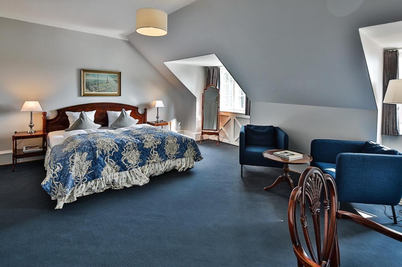 Hotel Fredensborg Store Kro Extérieur photo
