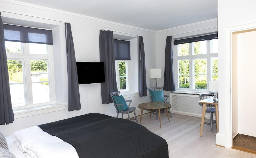 Hotel Fredensborg Store Kro Extérieur photo