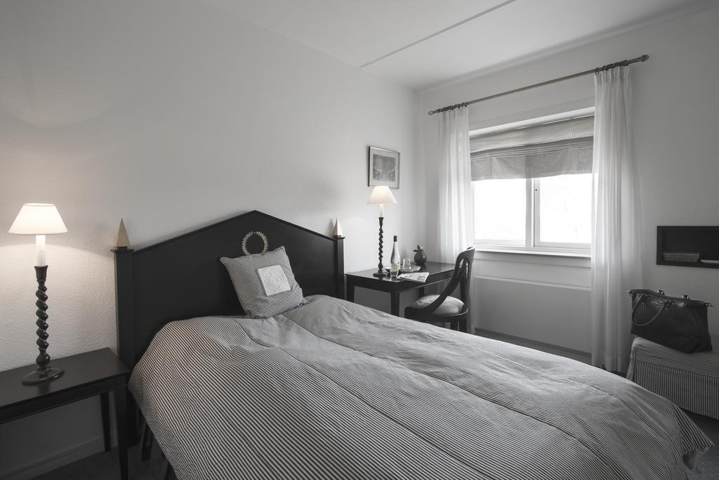 Hotel Fredensborg Store Kro Extérieur photo