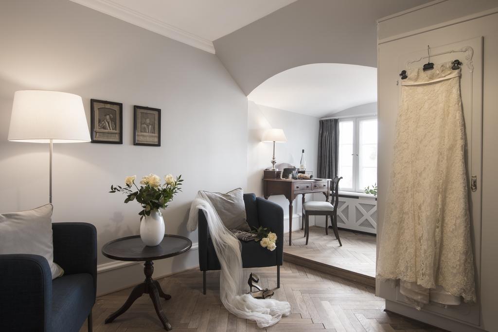 Hotel Fredensborg Store Kro Extérieur photo